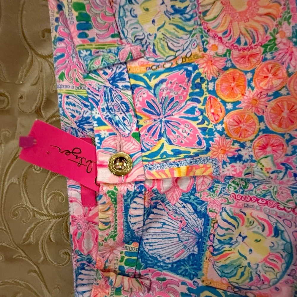 Lily Pulitzer print shorts - Picture 2 of 6